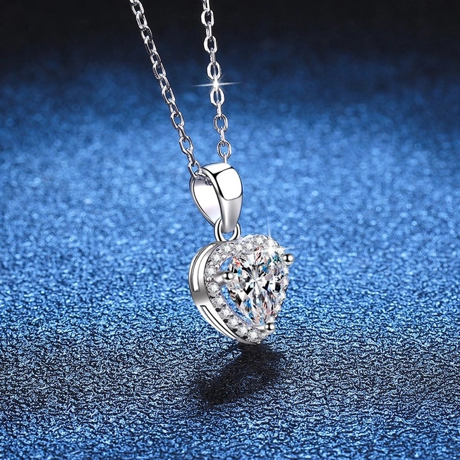 925 Sterling Silver Moissanite Zircon Inlay Heart Shape GRA Certificate Pendant Necklace