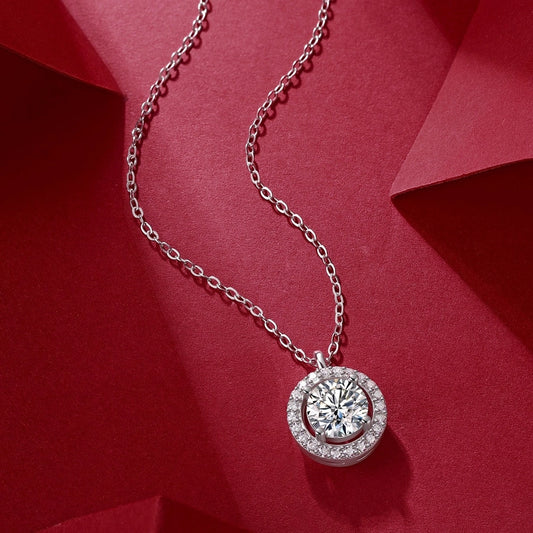925 Sterling Silver Moissanite Inlay Round Pendant Necklace
